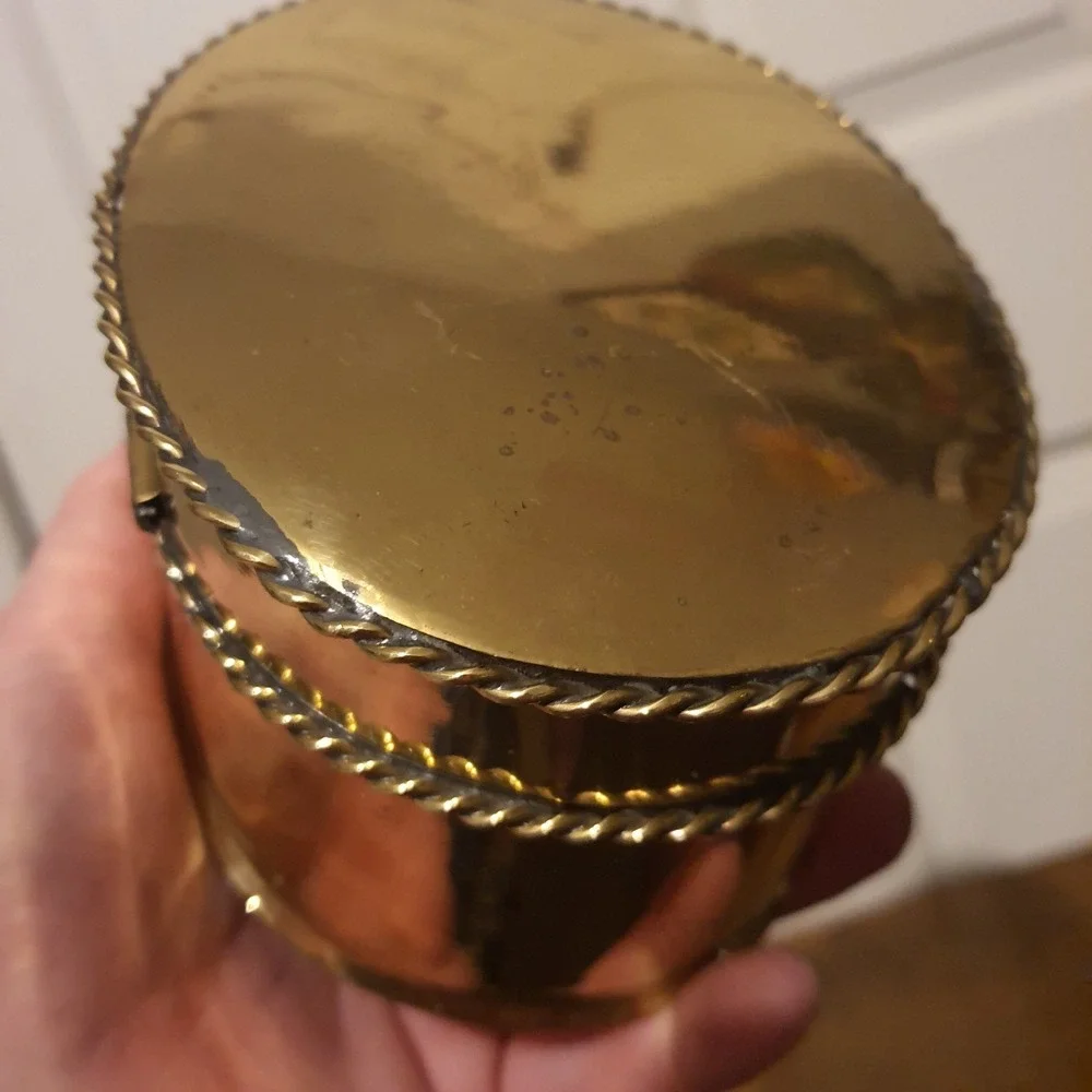 Vintage Oval Shape Hinged Lid Gold Tone Tin Trinket Box Braided Rim Detail *